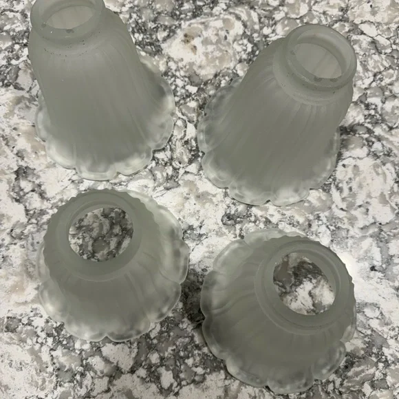 Set of (4) Beautiful Heavy Glass globes - Picture 3 of 4